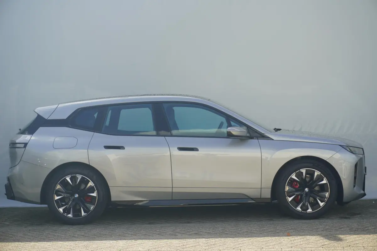 xDrive60 | M Sportpakket Pro | Bowers & Wilkins | Driving Assistant Professional | Panoramadak Sky Lounge | Trekhaak
