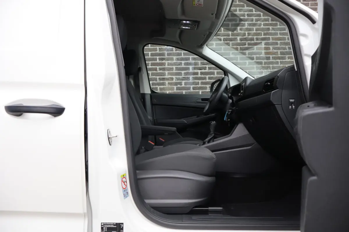 2.0 TDI 75pk Comfort | Parkeersensoren achter | Cruise Control | DAB radio | App Connect