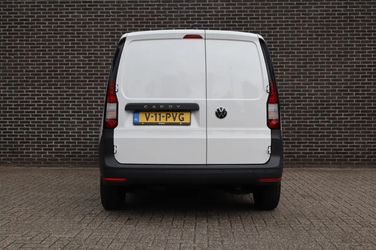 2.0 TDI 75pk Comfort | Parkeersensoren achter | Cruise Control | DAB radio | App Connect