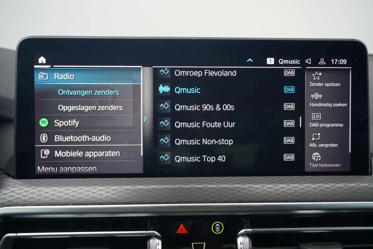 xDrive30e | M Sportpakket | Head-Up Display | Driving Assistant Professional | Trekhaak | Elektrisch verstelbare stoelen