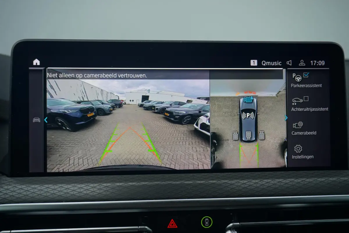 xDrive30e | M Sportpakket | Head-Up Display | Driving Assistant Professional | Trekhaak | Elektrisch verstelbare stoelen