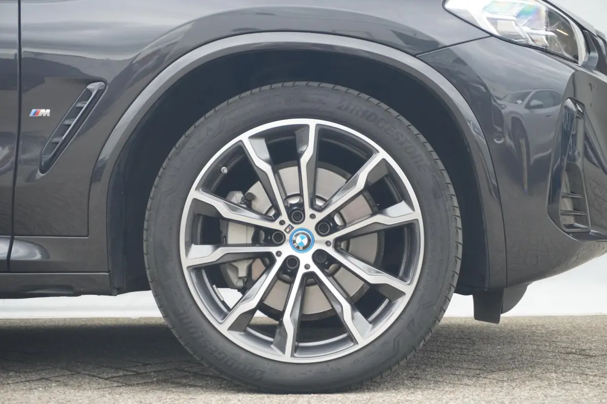xDrive30e | M Sportpakket | Head-Up Display | Driving Assistant Professional | Trekhaak | Elektrisch verstelbare stoelen