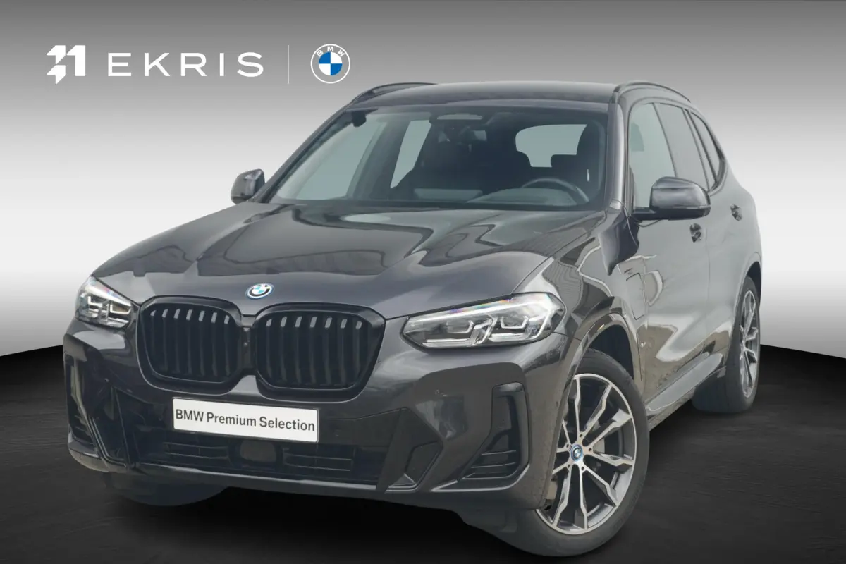 xDrive30e | M Sportpakket | Head-Up Display | Driving Assistant Professional | Trekhaak | Elektrisch verstelbare stoelen