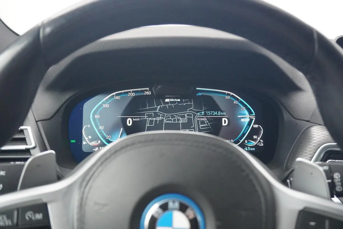 xDrive30e | M Sportpakket | Head-Up Display | Driving Assistant Professional | Trekhaak | Elektrisch verstelbare stoelen