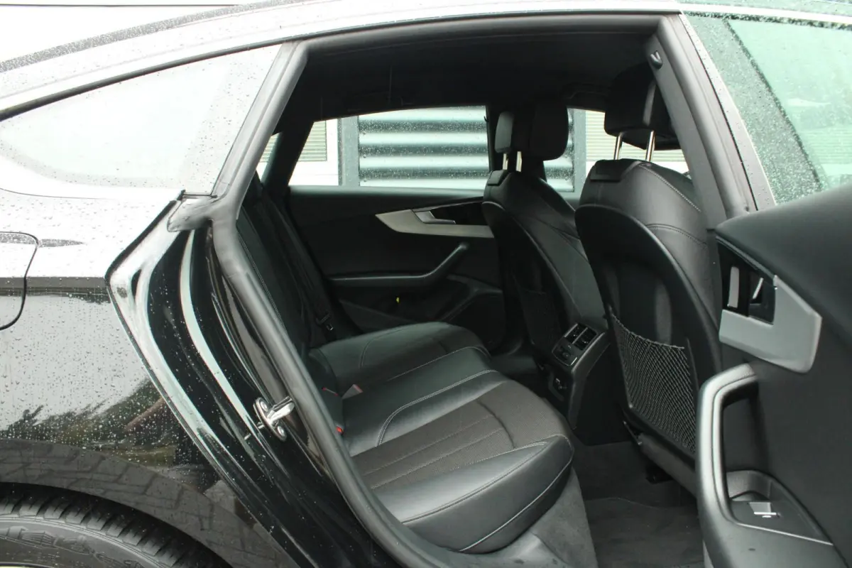 35 TFSI 150pk S Edition | Stoelverwarming | Achteruitrijcamera | Matrix LED | Apple Carplay/ Android Auto