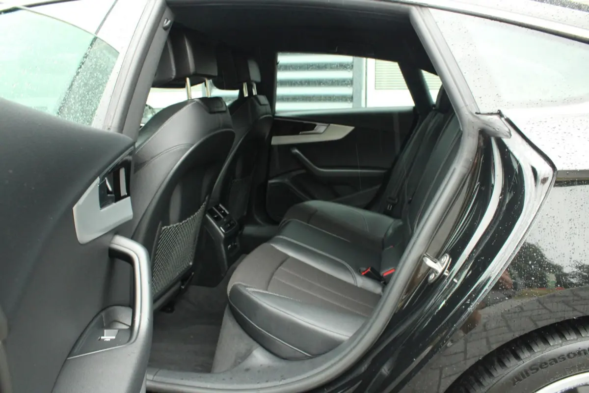 35 TFSI 150pk S Edition | Stoelverwarming | Achteruitrijcamera | Matrix LED | Apple Carplay/ Android Auto