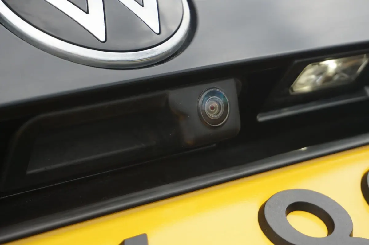 1.0 TSI 110pk DSG R-Line | Navigatie | Achteruitrijcamera | Stoelverwarming