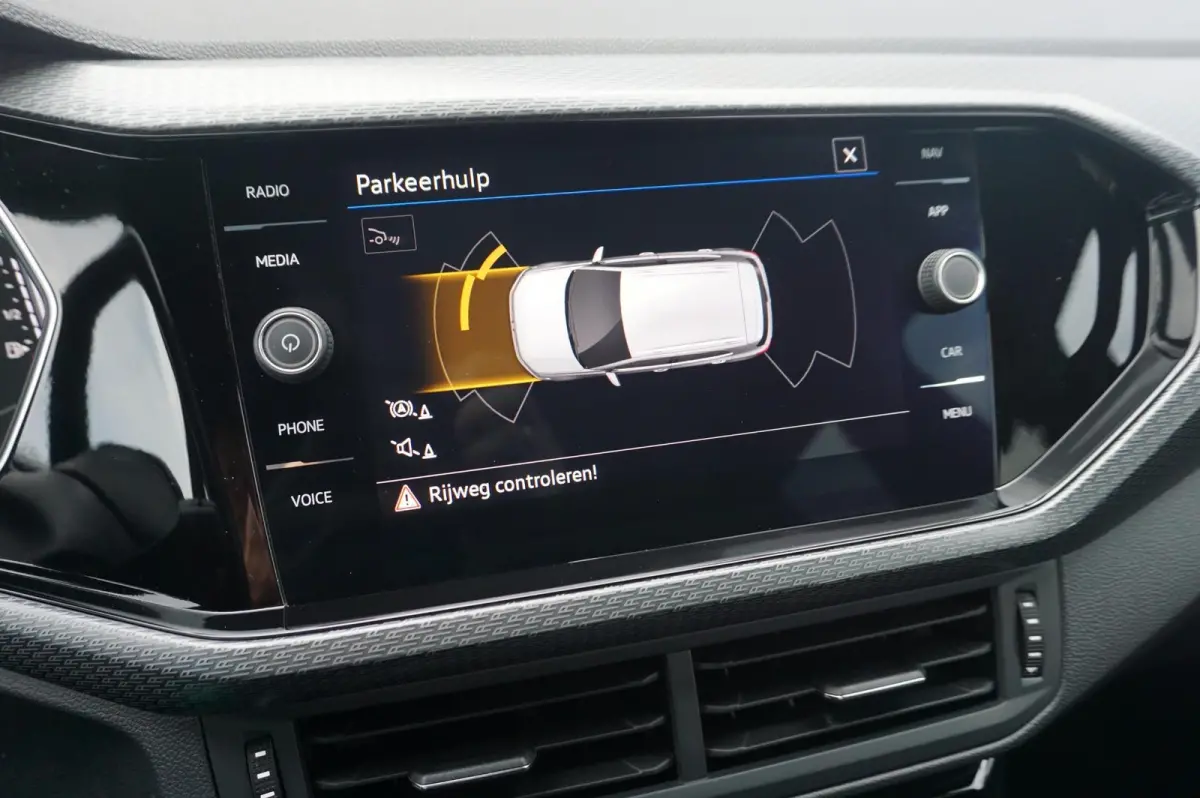 1.0 TSI 110pk DSG R-Line | Navigatie | Achteruitrijcamera | Stoelverwarming