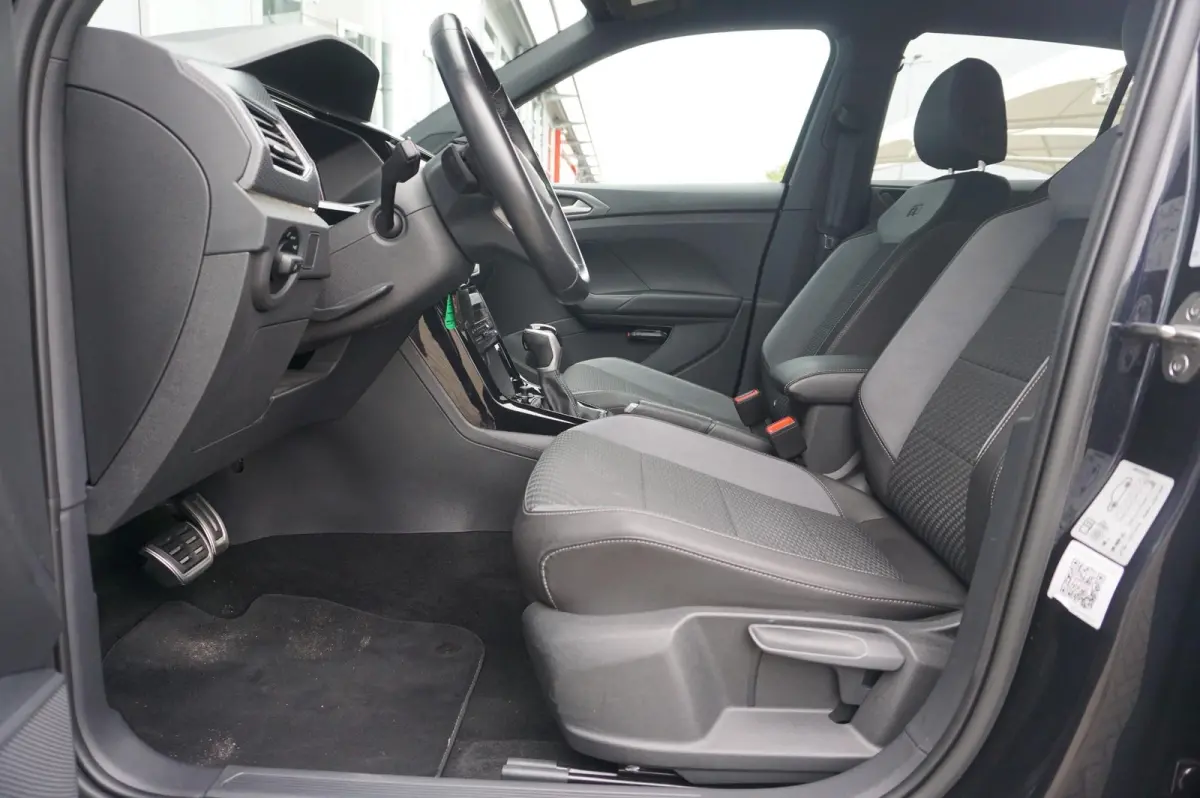 1.0 TSI 110pk DSG R-Line | Navigatie | Achteruitrijcamera | Stoelverwarming