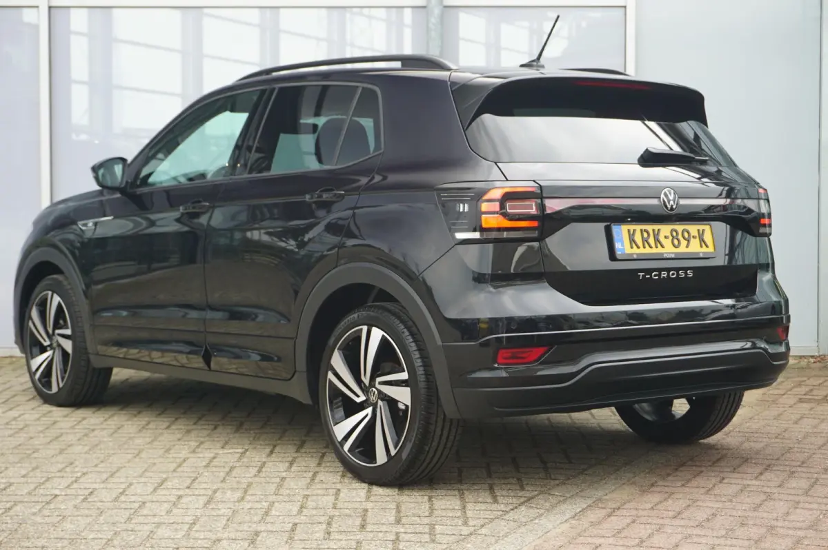1.0 TSI 110pk DSG R-Line | Navigatie | Achteruitrijcamera | Stoelverwarming
