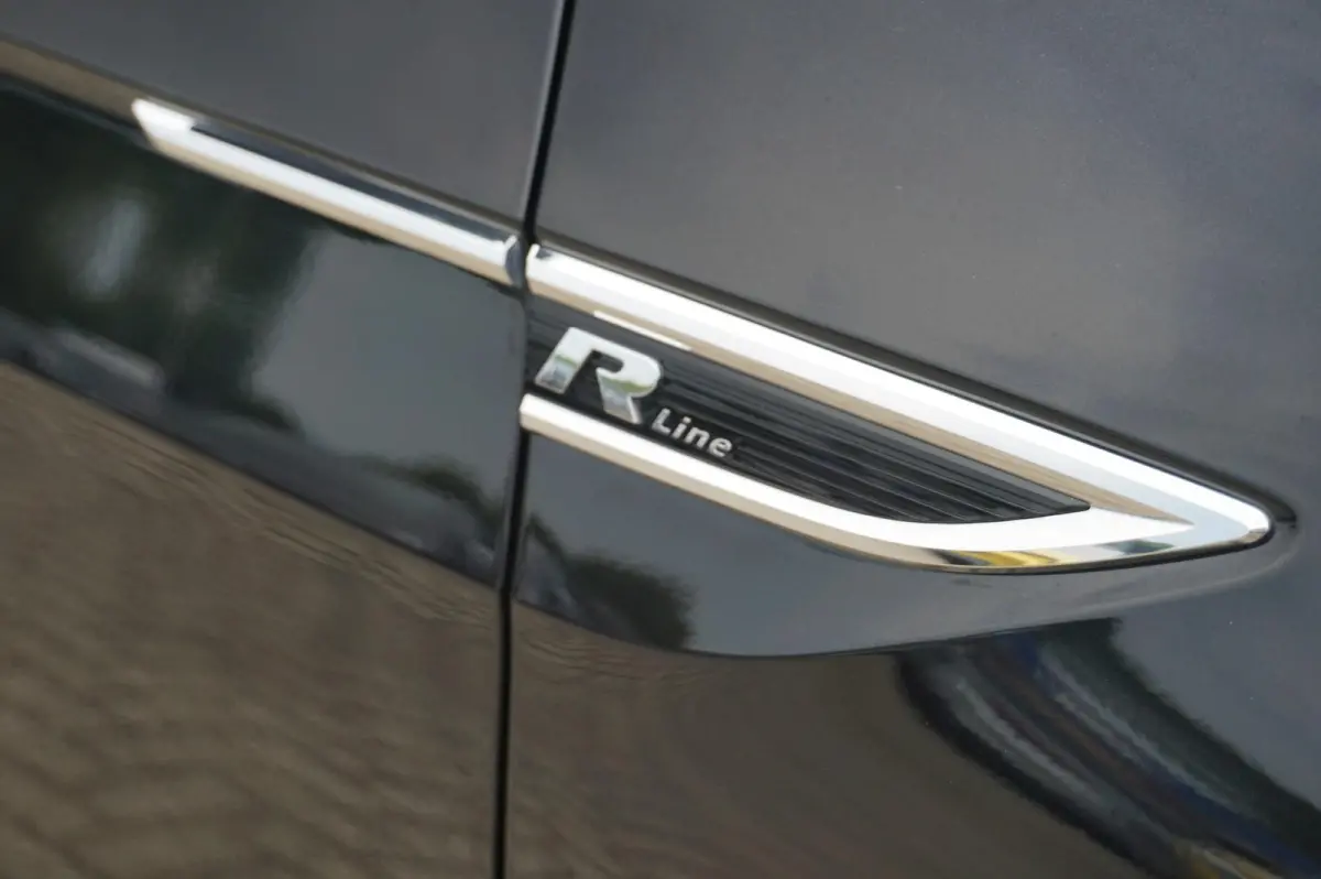 1.0 TSI 110pk DSG R-Line | Navigatie | Achteruitrijcamera | Stoelverwarming