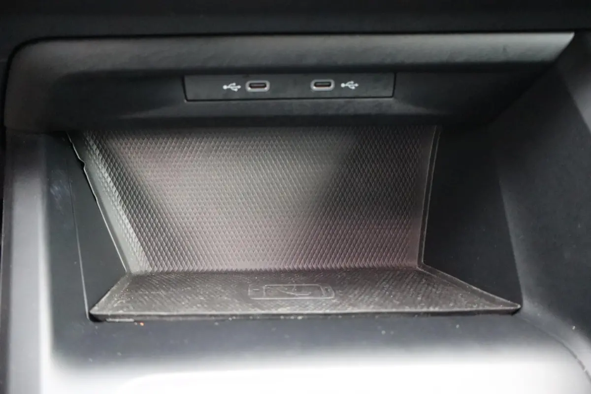 1.0 TSI 110pk Life | Achteruitrijcamera | Navigatie | App Connect draadloos |