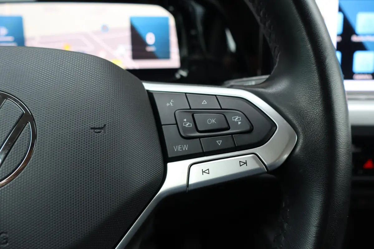1.0 TSI 110pk Life | Achteruitrijcamera | Navigatie | App Connect draadloos |