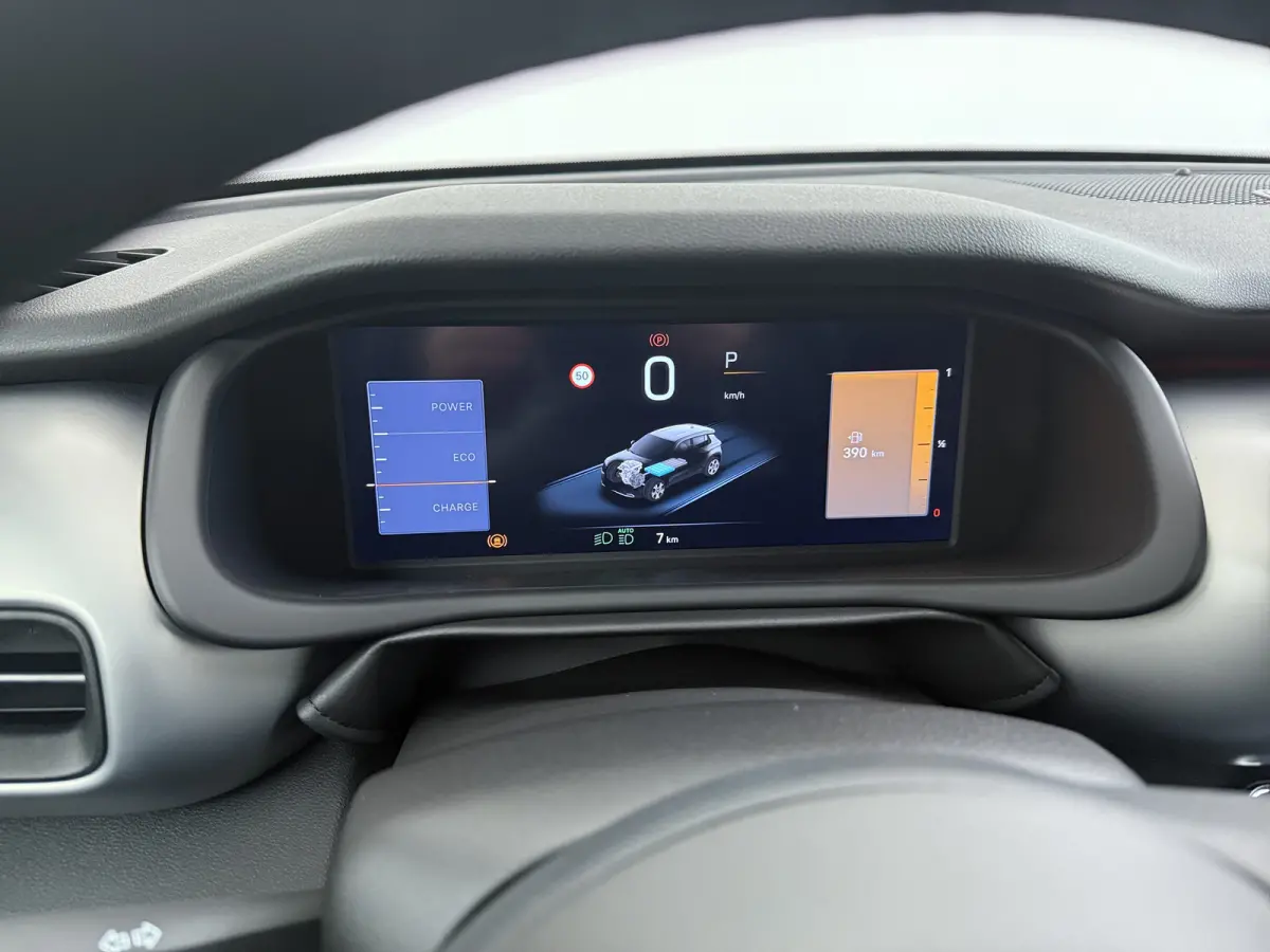 1.2 e-Hybrid Summit | Achterbank in delen neerklapbaar | Achteruitrijcamera | Afdaal assistent