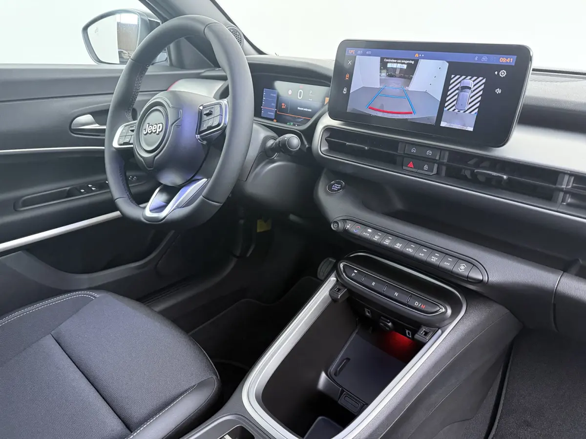 1.2 e-Hybrid Summit | Achterbank in delen neerklapbaar | Achteruitrijcamera | Afdaal assistent