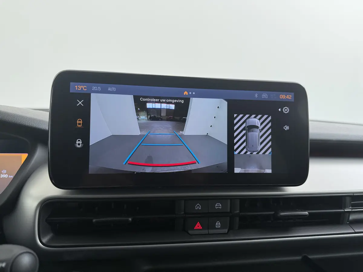 1.2 e-Hybrid Summit | Achterbank in delen neerklapbaar | Achteruitrijcamera | Afdaal assistent