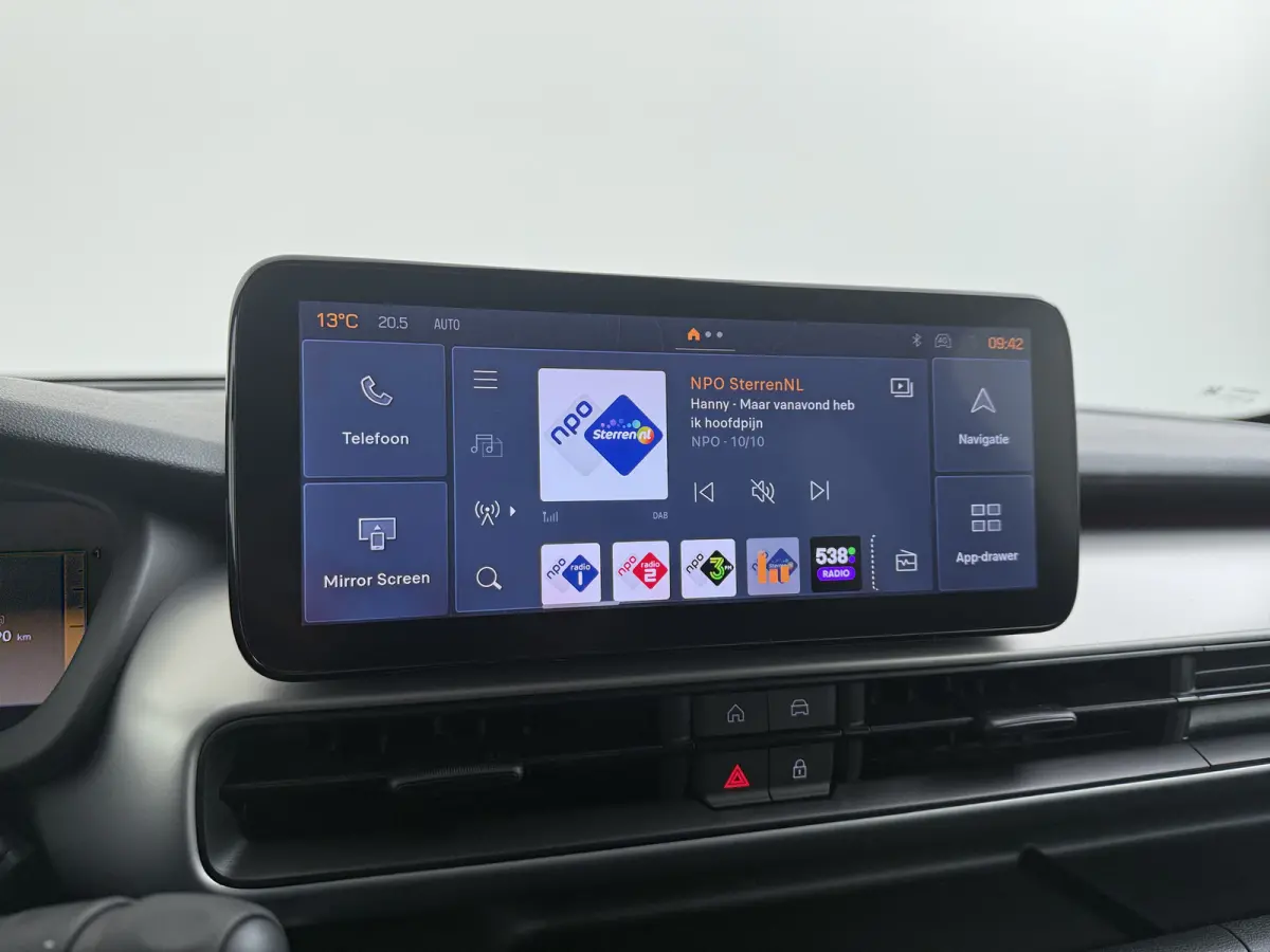 1.2 e-Hybrid Summit | Achterbank in delen neerklapbaar | Achteruitrijcamera | Afdaal assistent