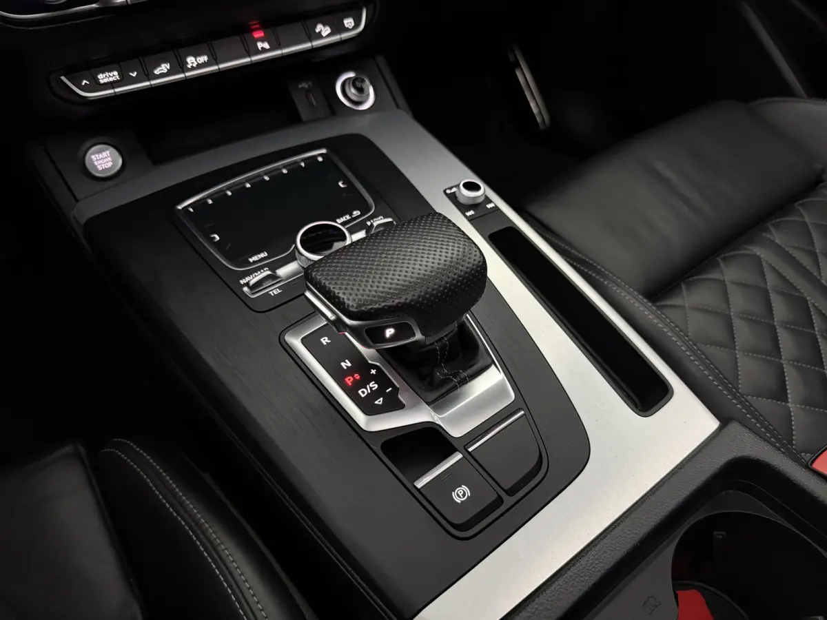 55 TFSI e Quattro Competition S-line Black Edition | Pano | Virtual | Carplay | Trekhaak | Luchtvering | Matrix LED