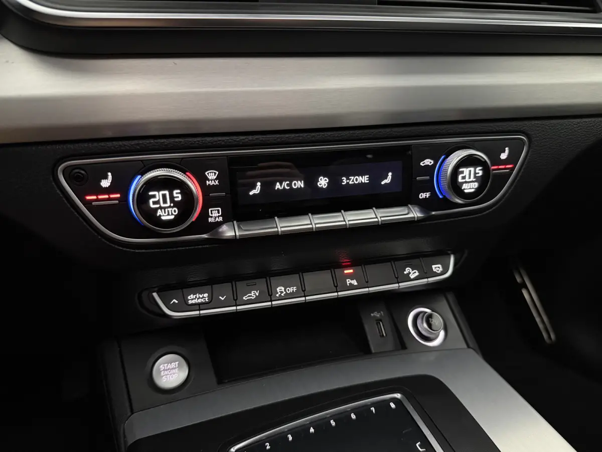 55 TFSI e Quattro Competition S-line Black Edition | Pano | Virtual | Carplay | Trekhaak | Luchtvering | Matrix LED