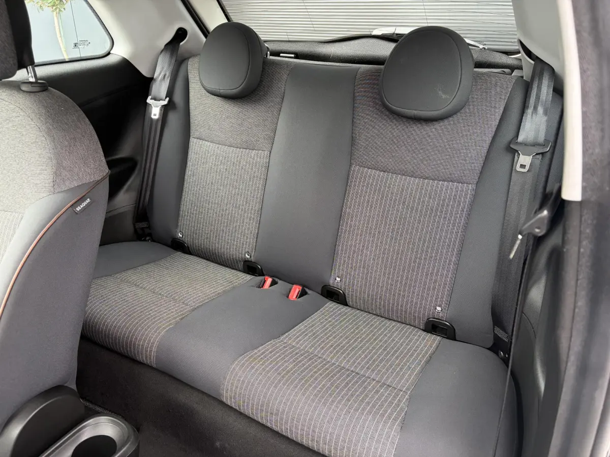 Icon 42 kWh | Clima | Cruise | Carplay | Draadloze telefoonlader | Navigatie | 93.6% SoH | Super leuke auto!!