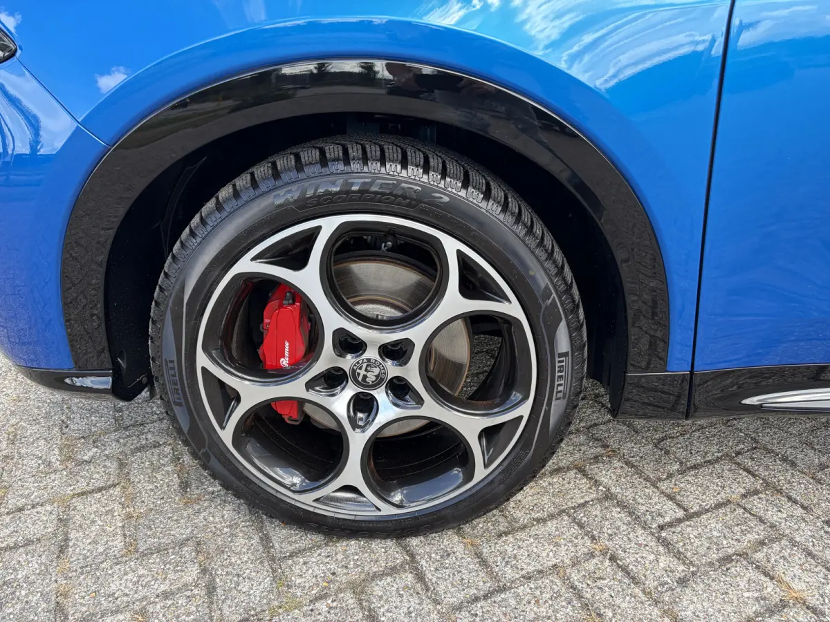 1.5T Hybrid 160 Veloce | Leren bekleding | Stoelverwarming/Ventilatie | Sport onderstel instelbaar |
