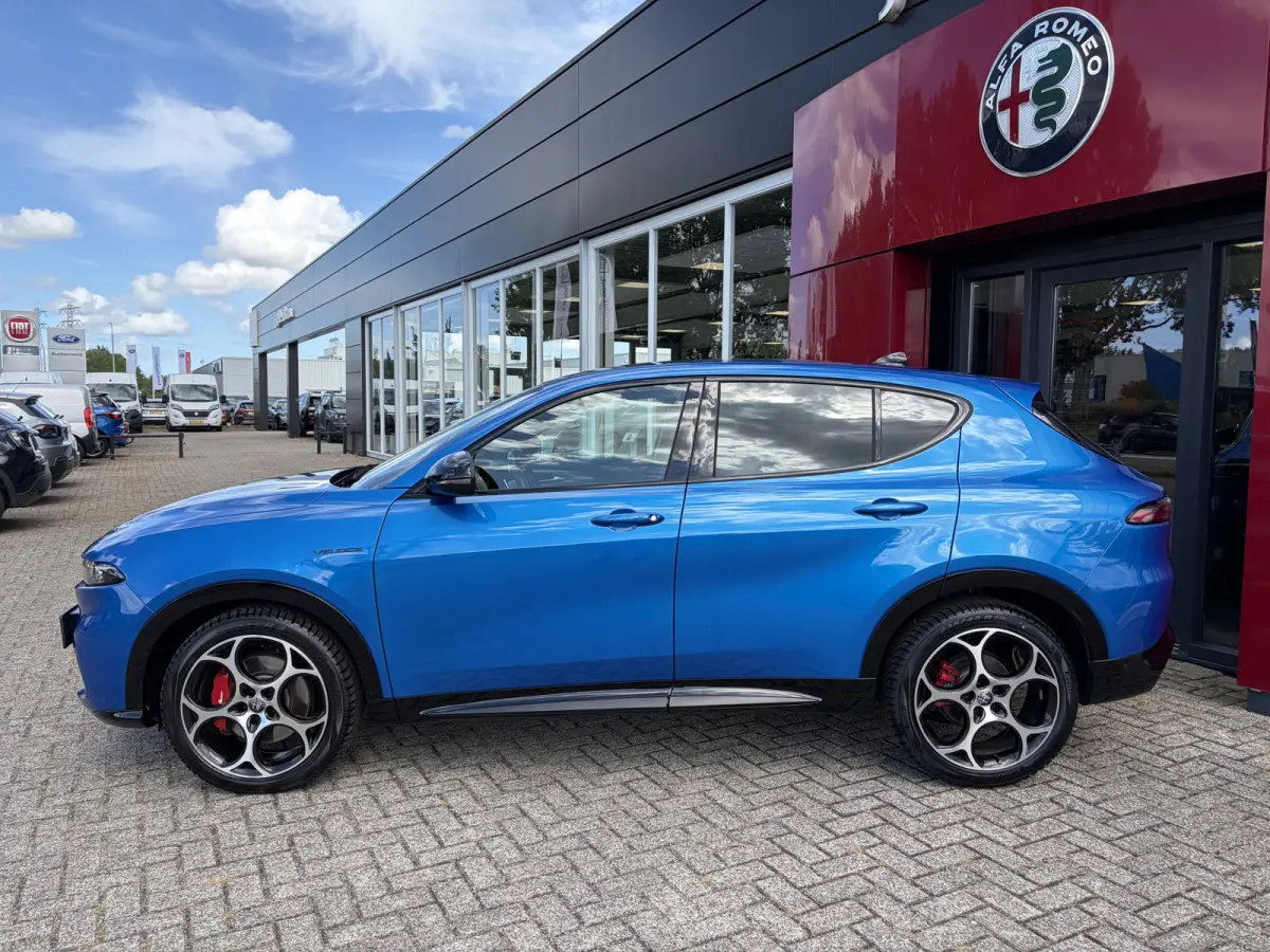 1.5T Hybrid 160 Veloce | Leren bekleding | Stoelverwarming/Ventilatie | Sport onderstel instelbaar |