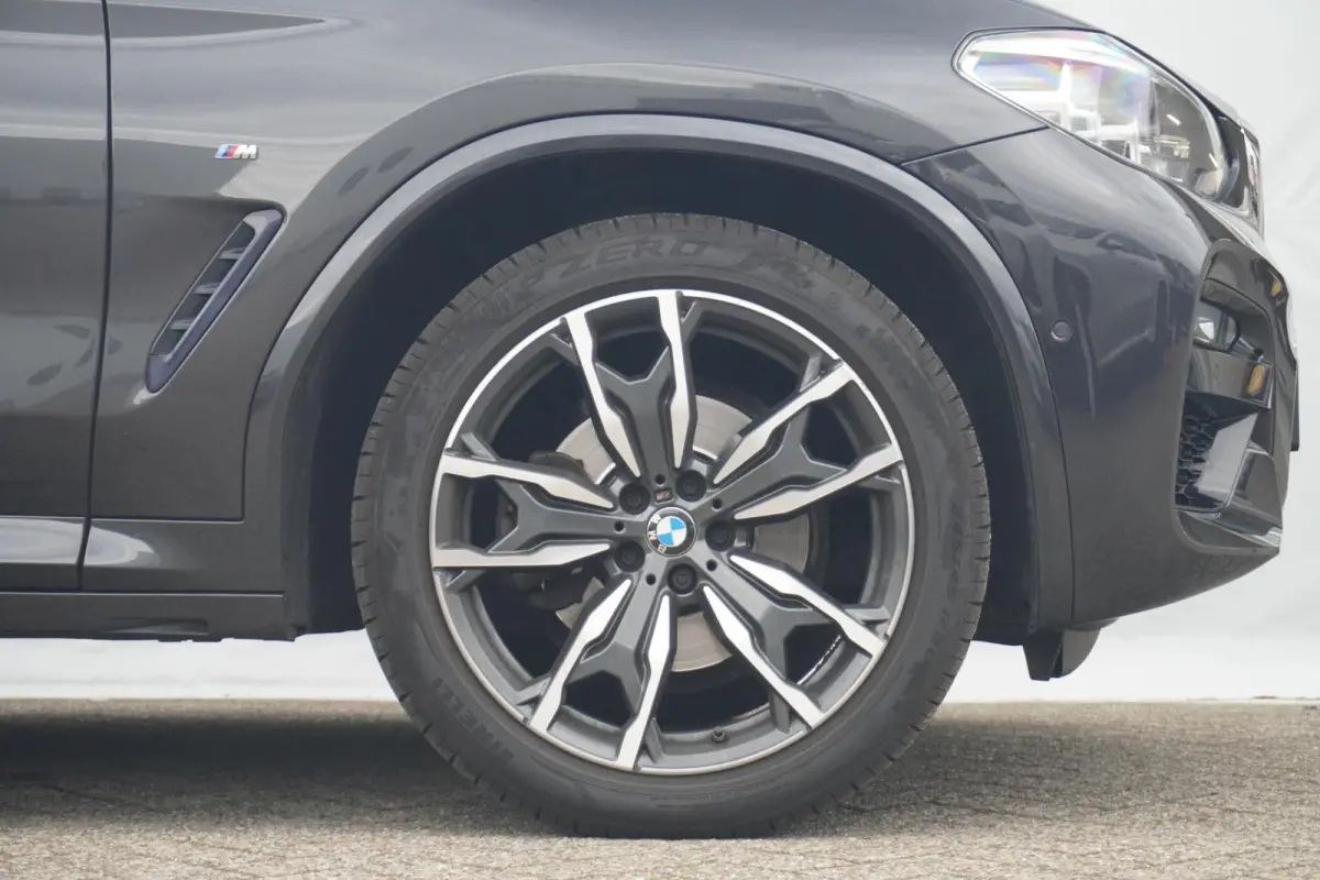 xDrive20i | M Sportpakket | Panoramadak | HiFi System | Head-Up Display | Comfort Access