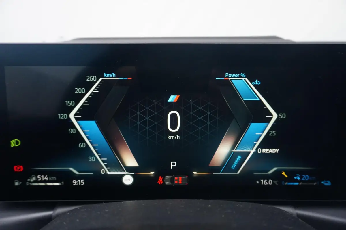 320e | M Sportpakket Pro | Panoramadak | Trekhaak | Comfort Acces