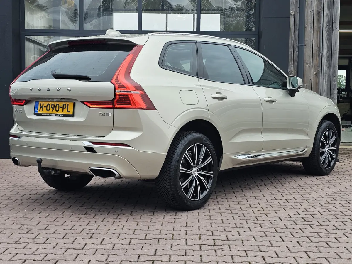 2.0 T4 Inscription Polestar Engineered | Pano | Luchtvering | Leder | Stoelverwarming & ventilatie | Camera | Trekhaak | ACC | App-connect |