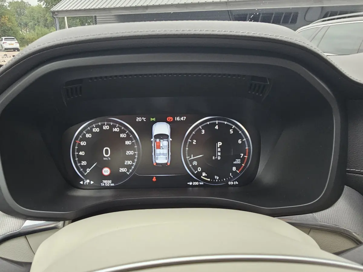2.0 T4 Inscription Polestar Engineered | Pano | Luchtvering | Leder | Stoelverwarming & ventilatie | Camera | Trekhaak | ACC | App-connect |
