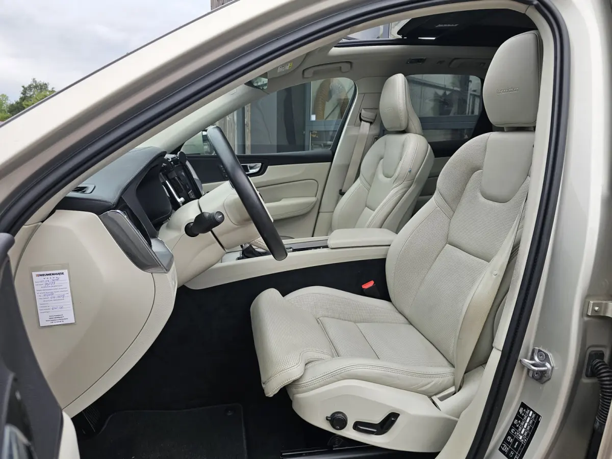 2.0 T4 Inscription Polestar Engineered | Pano | Luchtvering | Leder | Stoelverwarming & ventilatie | Camera | Trekhaak | ACC | App-connect |