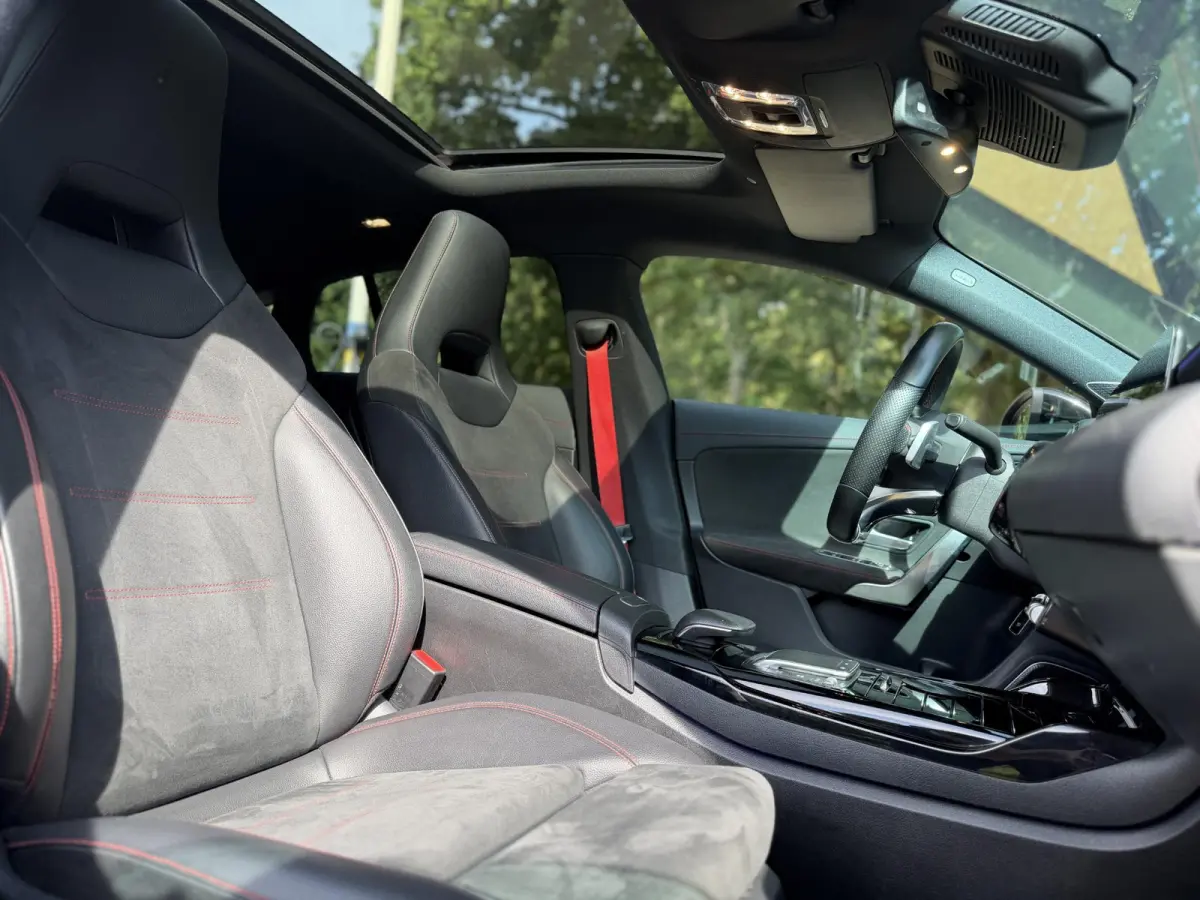 AMG 35 4MATIC Premium Plus | Pano | HUD | Burmester |