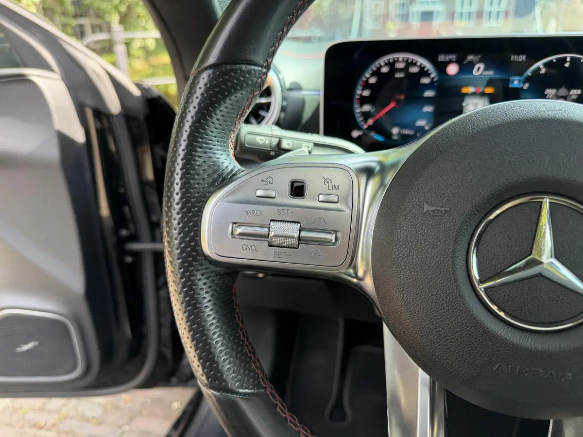 AMG 35 4MATIC Premium Plus | Pano | HUD | Burmester |