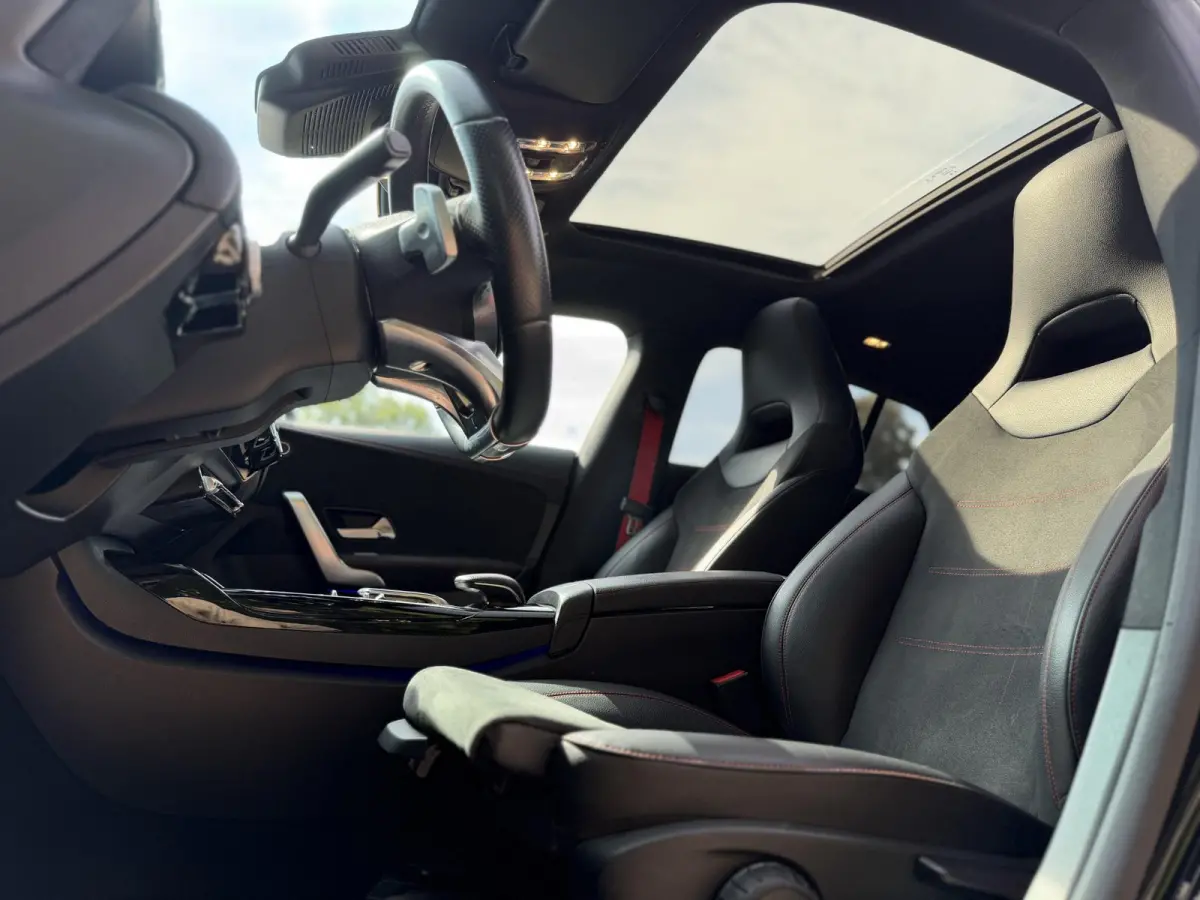 AMG 35 4MATIC Premium Plus | Pano | HUD | Burmester |