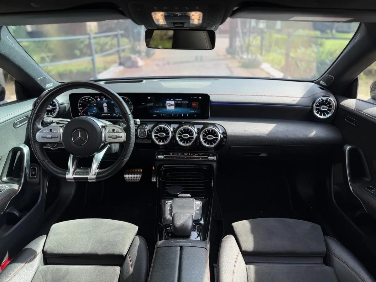 AMG 35 4MATIC Premium Plus | Pano | HUD | Burmester |