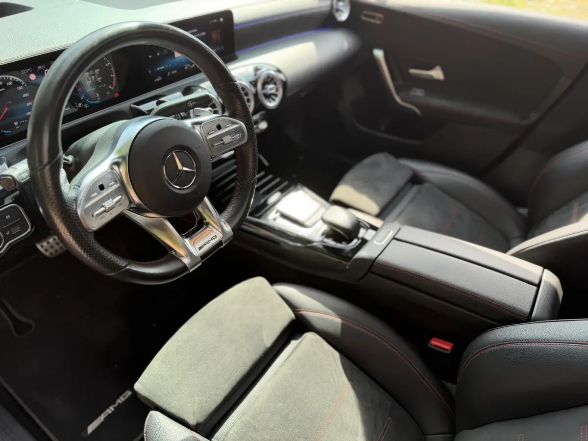 AMG 35 4MATIC Premium Plus | Pano | HUD | Burmester |