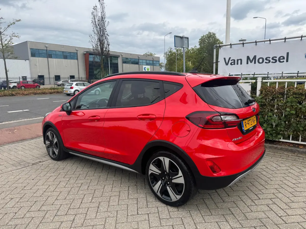 1.0 EcoBoost Hybrid Active X | Cruise Ctrl | NAV | Achteruirijcamera | Keyless Entry | 17* inch LMV |
