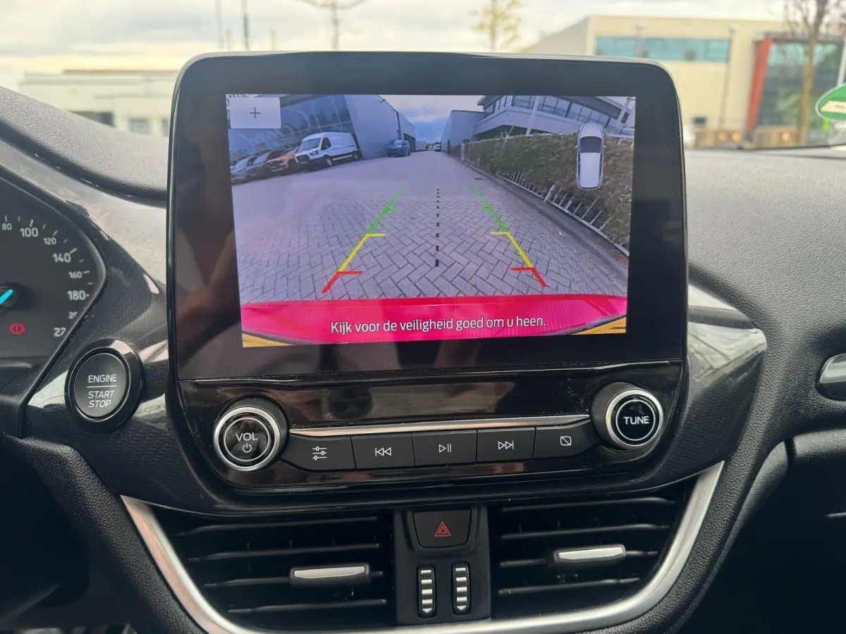 1.0 EcoBoost Hybrid Active X | Cruise Ctrl | NAV | Achteruirijcamera | Keyless Entry | 17* inch LMV |