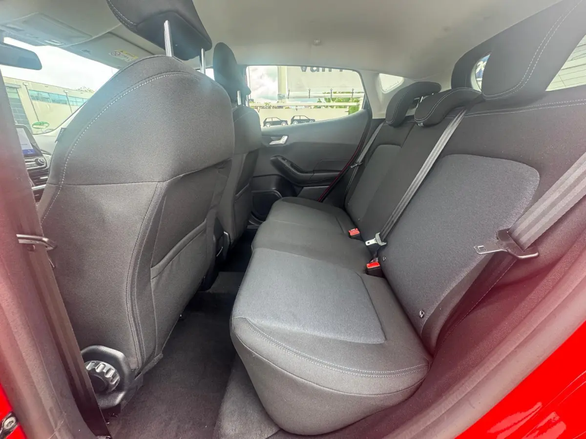1.0 EcoBoost Hybrid Active X | Cruise Ctrl | NAV | Achteruirijcamera | Keyless Entry | 17* inch LMV |