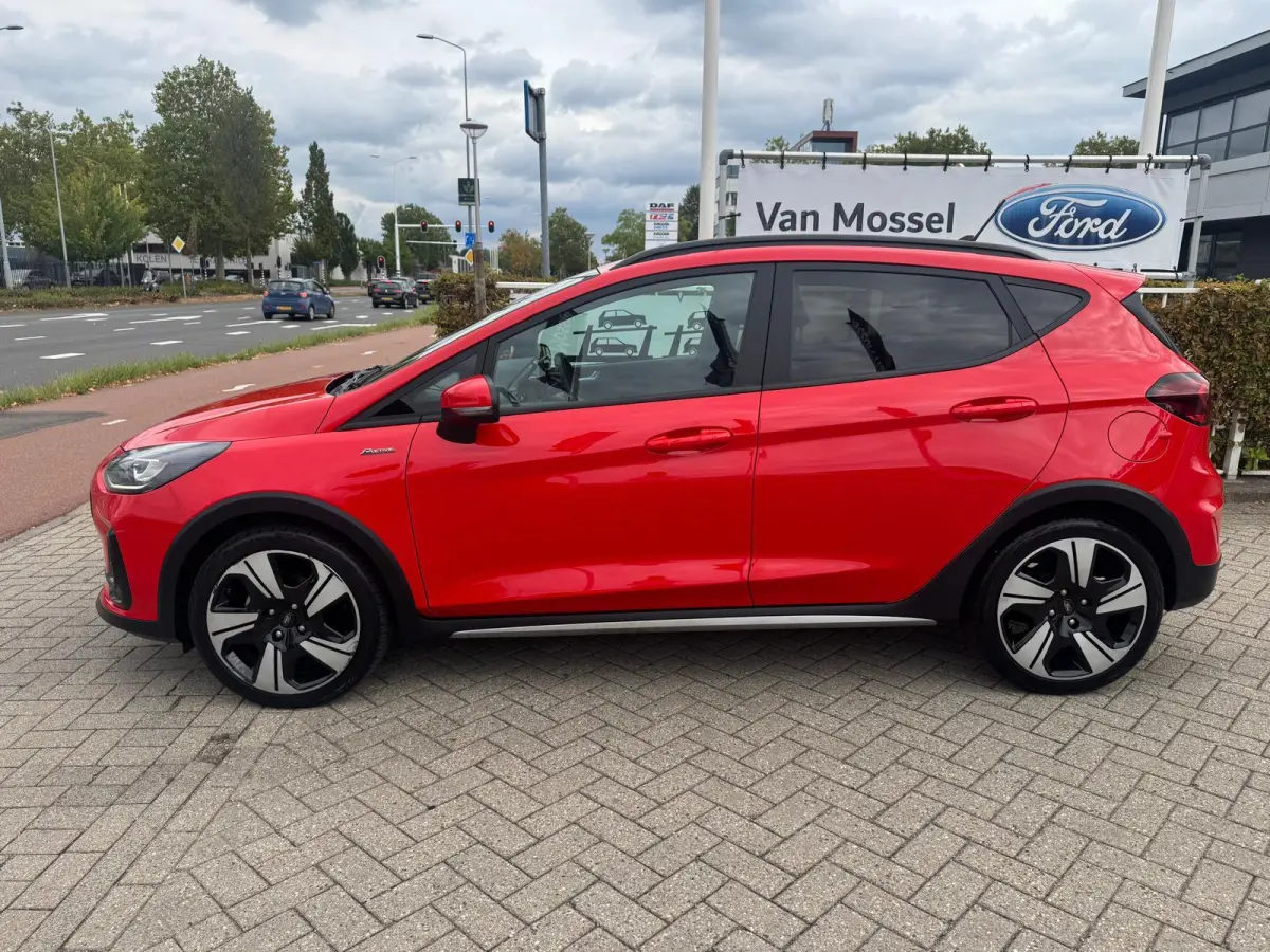 1.0 EcoBoost Hybrid Active X | Cruise Ctrl | NAV | Achteruirijcamera | Keyless Entry | 17* inch LMV |