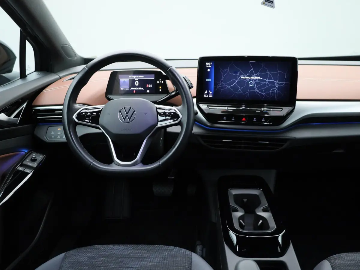 ID.5 Pro 77 kWh ADAPTIEVE CRUISE | PDC | STOEL & STUURVERWARMING | NAVIGATIE | APPLE CARPLAY | CLIMA | LMV | 12 MAANDEN BOVAG GARANTIE |