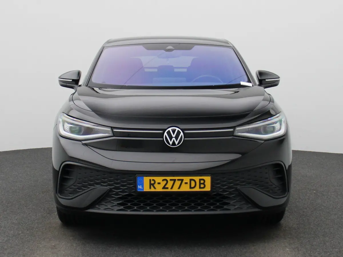 ID.5 Pro 77 kWh ADAPTIEVE CRUISE | PDC | STOEL & STUURVERWARMING | NAVIGATIE | APPLE CARPLAY | CLIMA | LMV | 12 MAANDEN BOVAG GARANTIE |