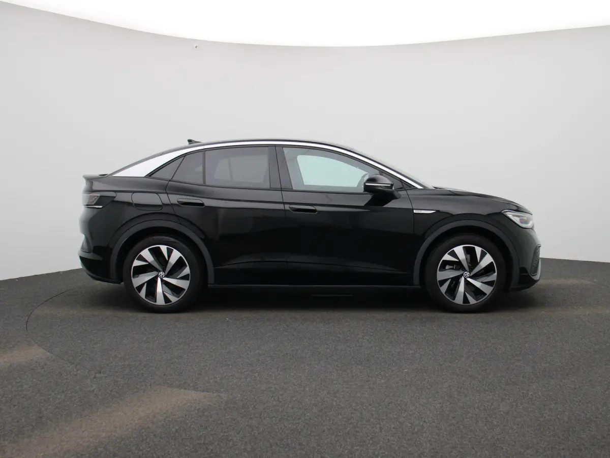 ID.5 Pro 77 kWh ADAPTIEVE CRUISE | PDC | STOEL & STUURVERWARMING | NAVIGATIE | APPLE CARPLAY | CLIMA | LMV | 12 MAANDEN BOVAG GARANTIE |
