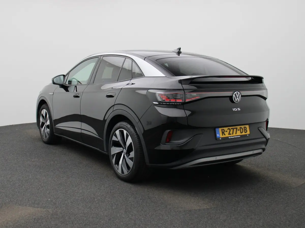 ID.5 Pro 77 kWh ADAPTIEVE CRUISE | PDC | STOEL & STUURVERWARMING | NAVIGATIE | APPLE CARPLAY | CLIMA | LMV | 12 MAANDEN BOVAG GARANTIE |