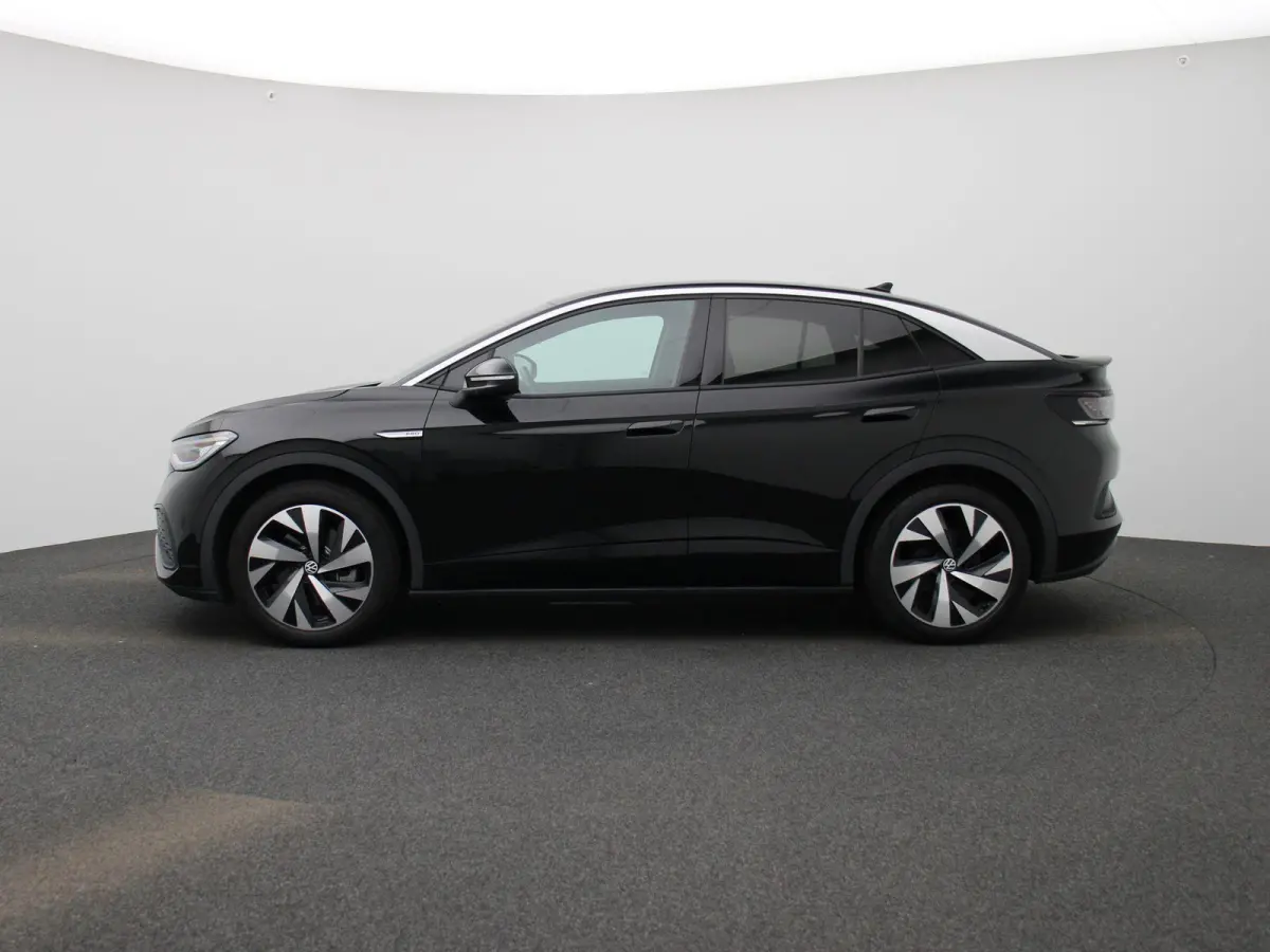 ID.5 Pro 77 kWh ADAPTIEVE CRUISE | PDC | STOEL & STUURVERWARMING | NAVIGATIE | APPLE CARPLAY | CLIMA | LMV | 12 MAANDEN BOVAG GARANTIE |
