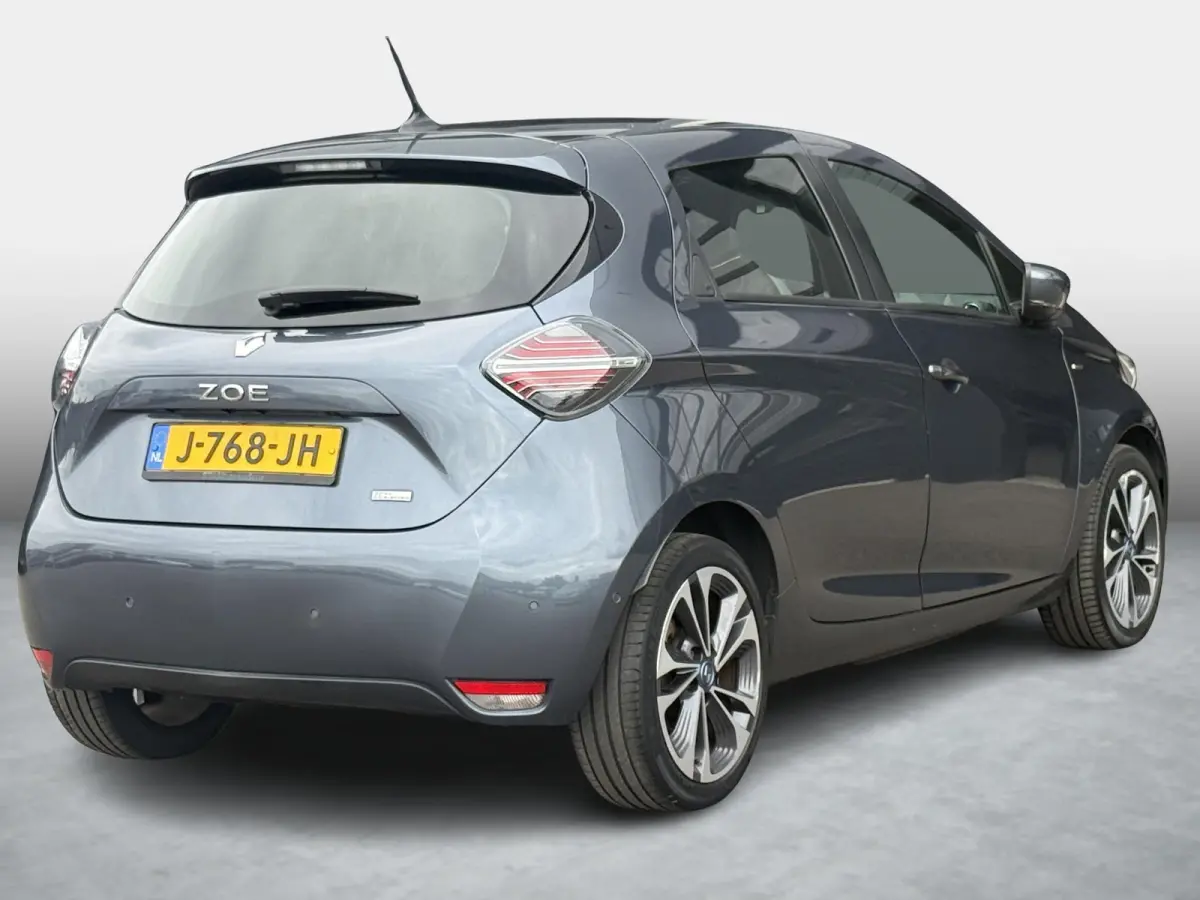 R135 Edition One 52 kWh | SOH 87,7% | Incl. Accu | Full options | BOSE | Leder | 3 Fase | Warmtepomp | Stoelverwarming | Dealeronderhouden |