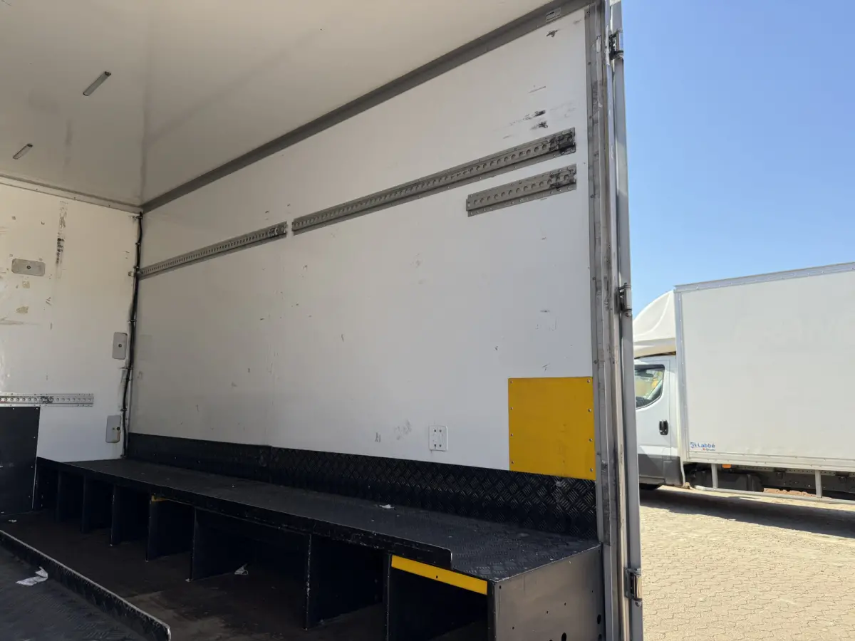 Plancher T35 2.3 DCI 150PK Lowliner Bakwagen Airco Cruise Control Camera Foodtruck Meubelbak Paardenwagen