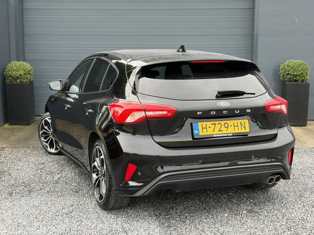 1.0 EcoBoost ST Line Business 2e Eigenaar l Navi l Clima l Cruise l 125pk l Keyless l Pdc V+A l 18 '' Lmv  l N.A.P l Apk tot 02-2028