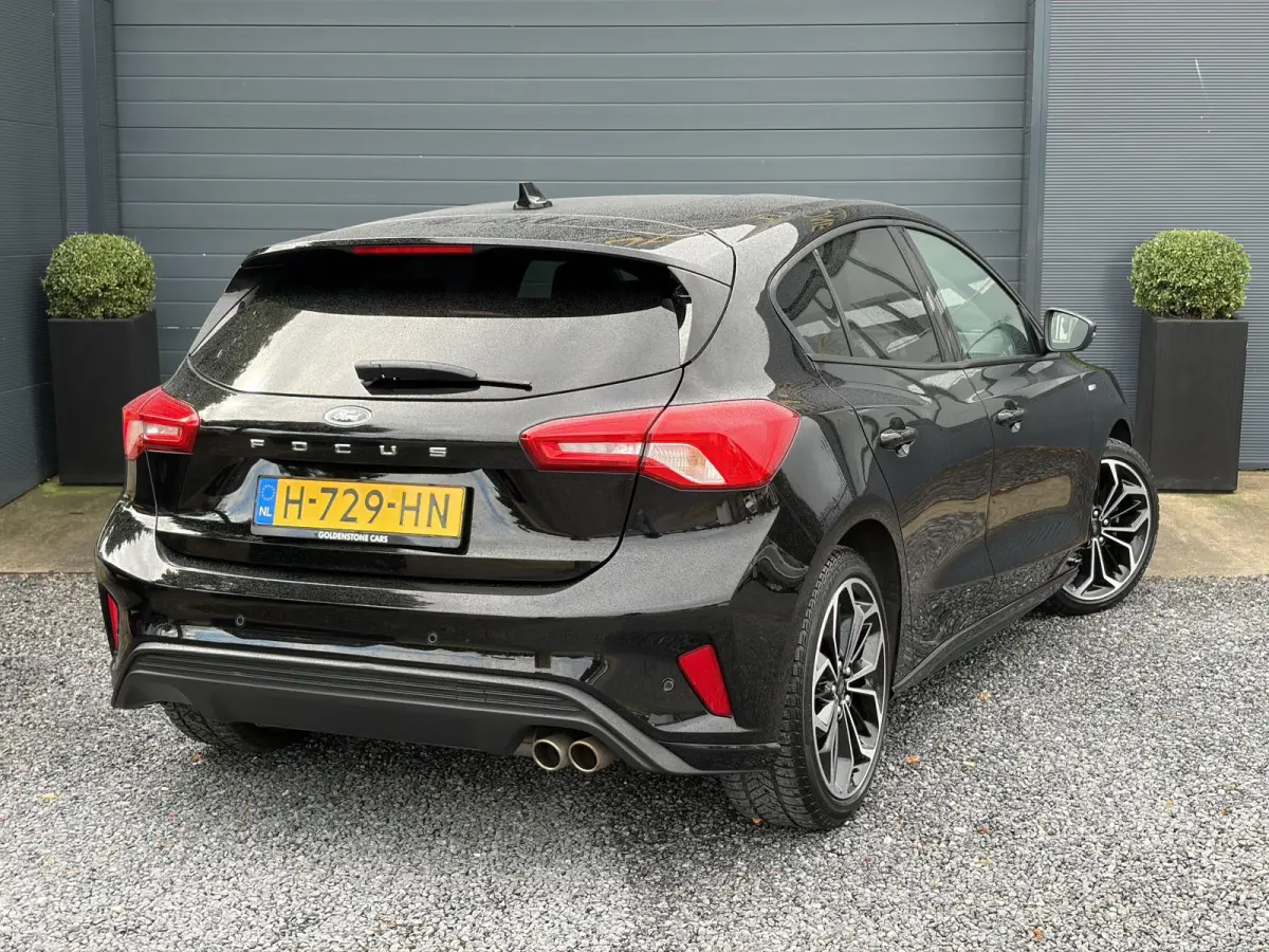 1.0 EcoBoost ST Line Business 2e Eigenaar l Navi l Clima l Cruise l 125pk l Keyless l Pdc V+A l 18 '' Lmv  l N.A.P l Apk tot 02-2028