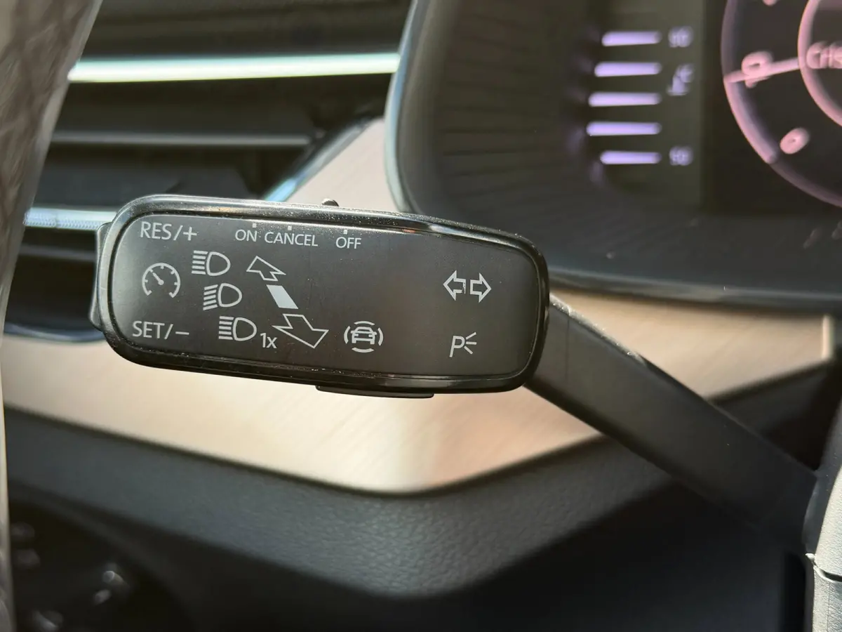 1.0 TSI Business Edition l DSG l PANO